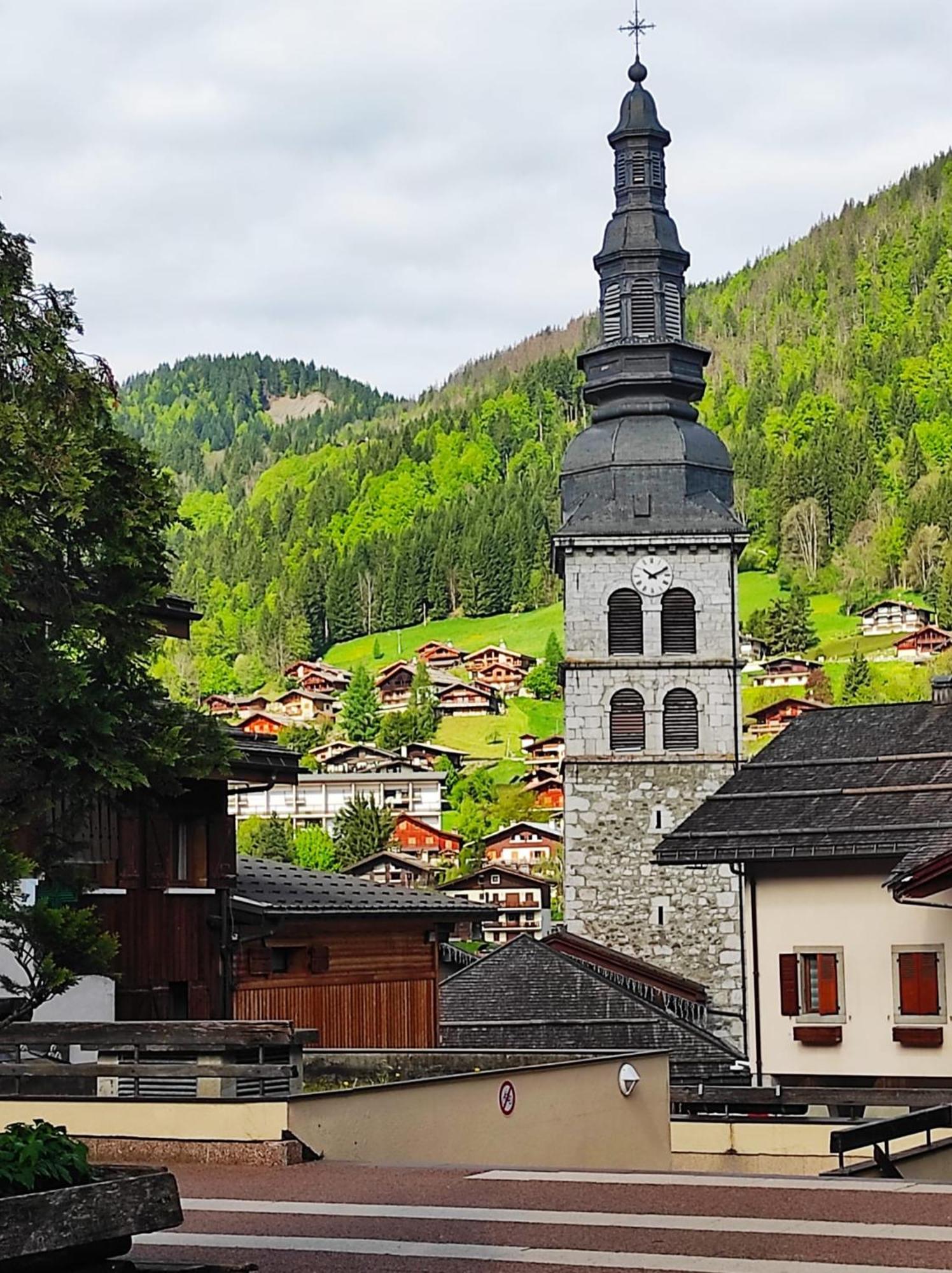 Le Week-End 3 Etoiles, Plein Centre Ville La Clusaz Exteriör bild